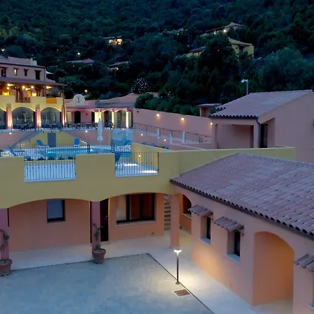 Sosventos Village Hotel 3*